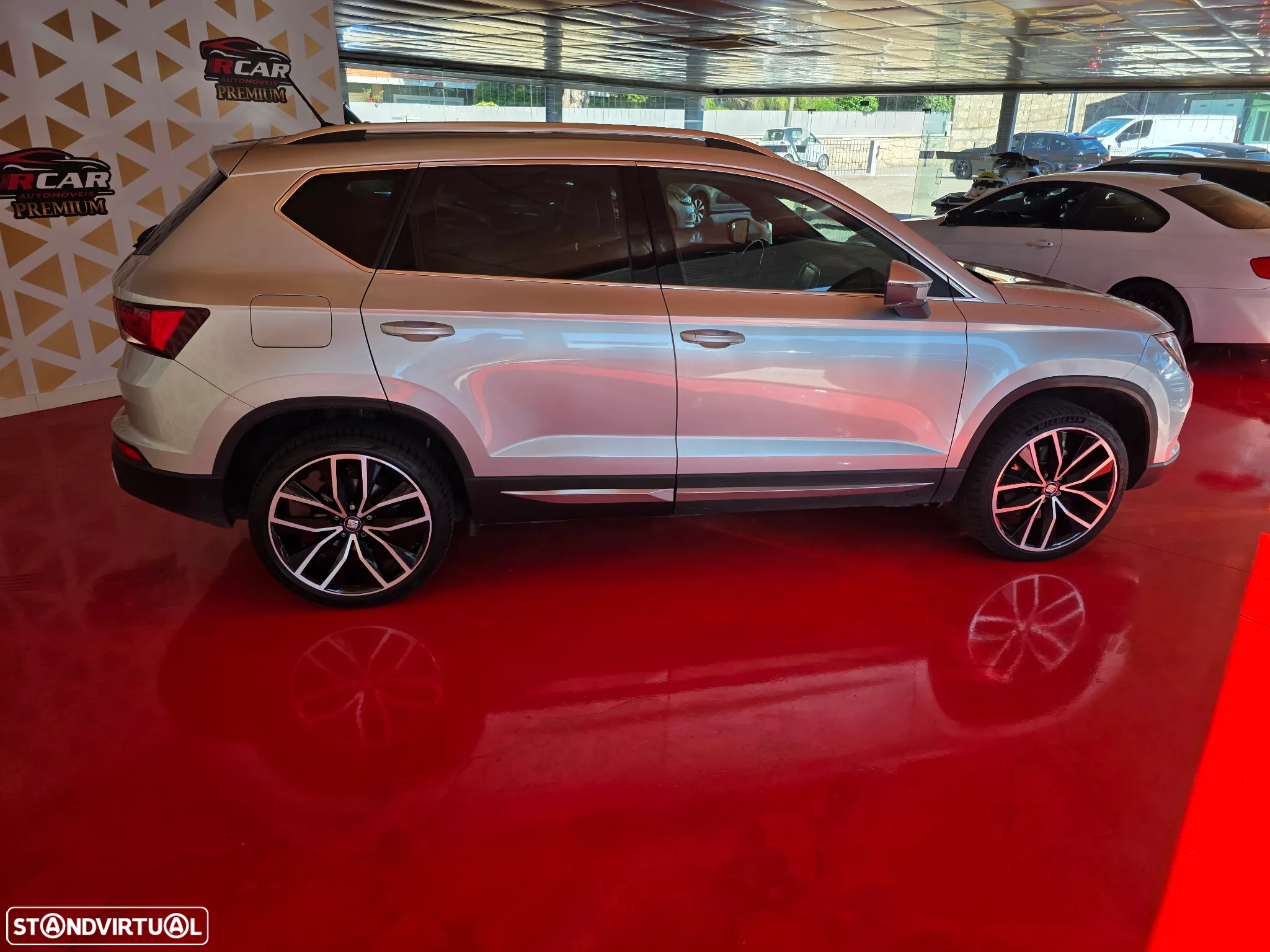 SEAT Ateca 2.0 TDI 4Drive DSG FR BLACK EDITION - 8