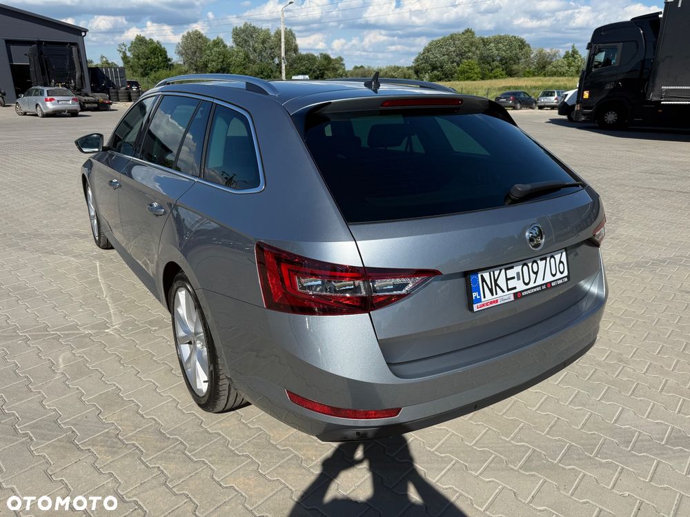 Skoda Superb 2.0 TDI DSG Style - 7