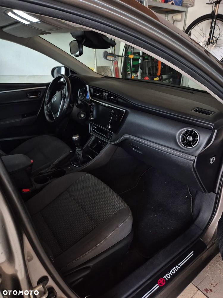 Toyota Corolla 1.6 Executive - 14