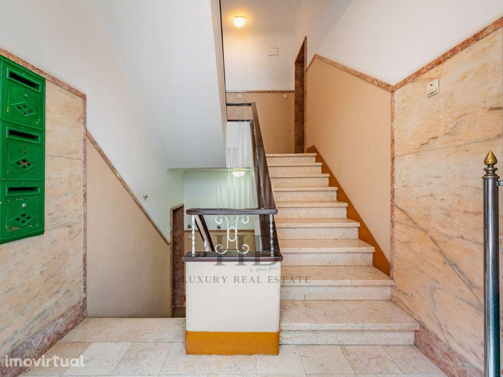 Apartamento T3 central em Algés | Oeiras - Grande imagem: 3/28