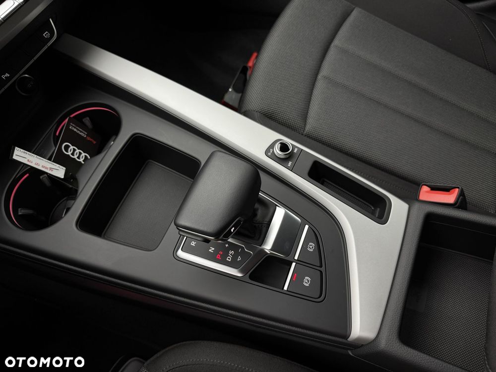 Audi A4 Avant 35 TFSI mHEV S tronic - 29
