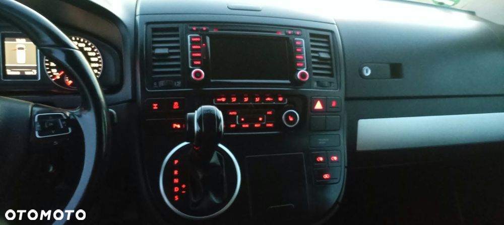 Volkswagen Multivan - 6