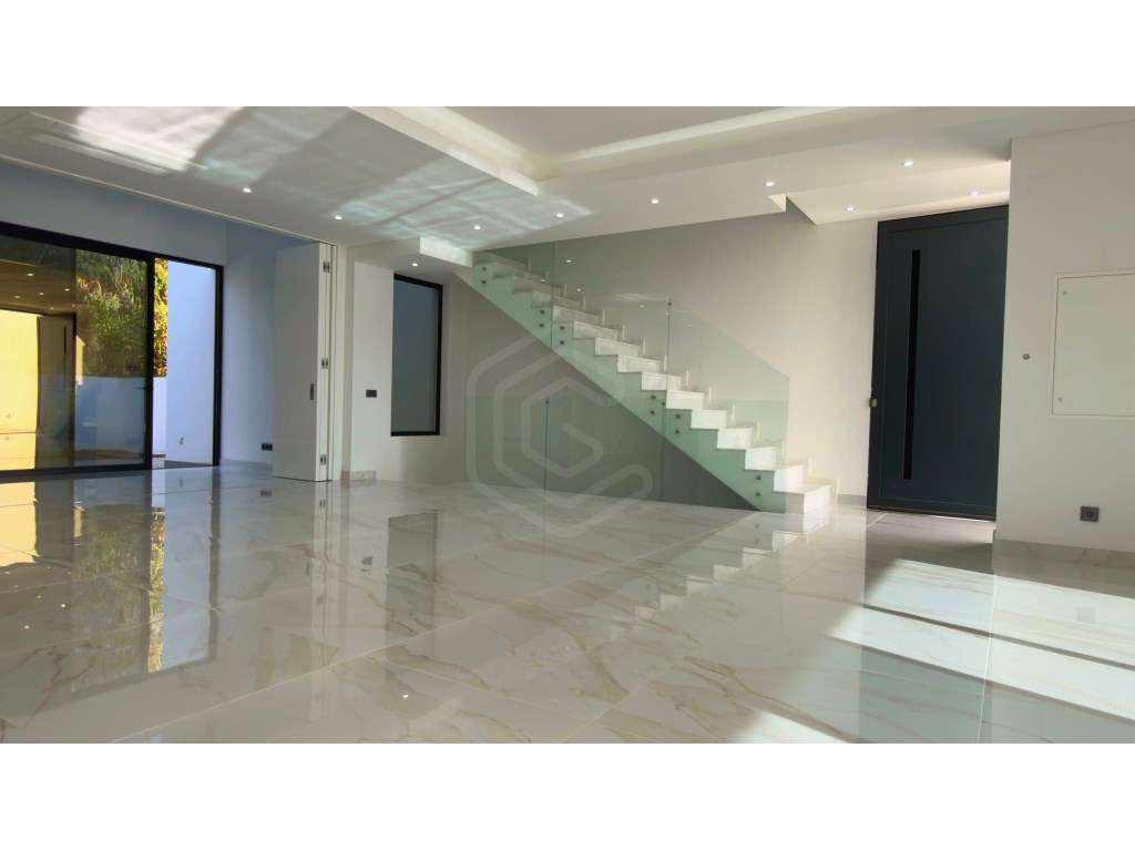 Moradia de Luxo no Coração de Vilamoura - Exclusividade, Design e C... - Grande imagem: 3/60