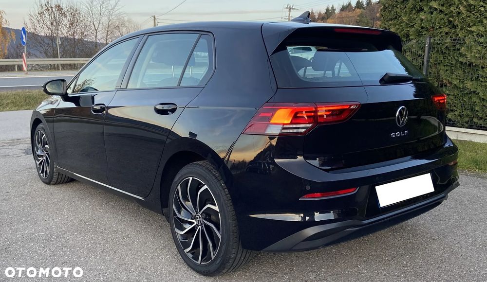 Volkswagen Golf 2.0 TDI SCR DSG Life - 8