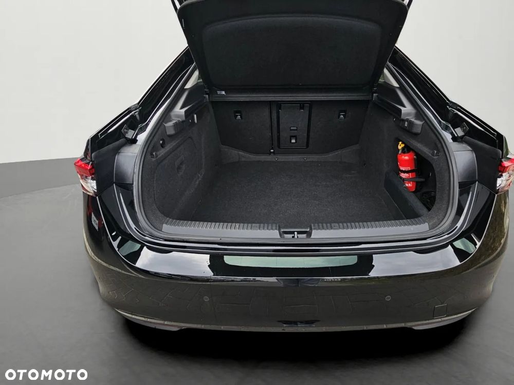 Skoda Superb 2.0 TDI SCR Essence DSG - 9