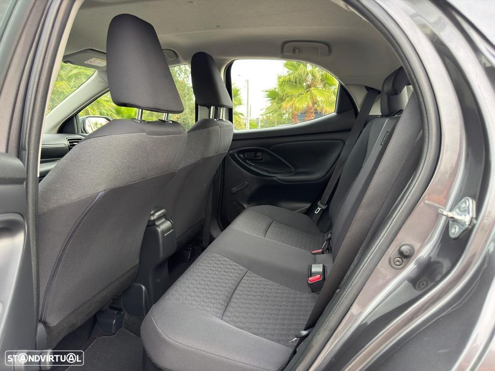 Toyota Yaris 1.5 HDF Comfort Plus - 8