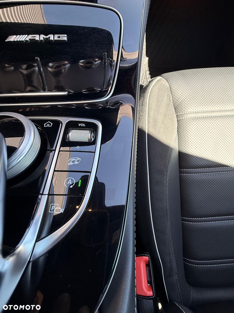 Mercedes-Benz Klasa E AMG 63 S 4Matic+ 9G-TRONIC - 23