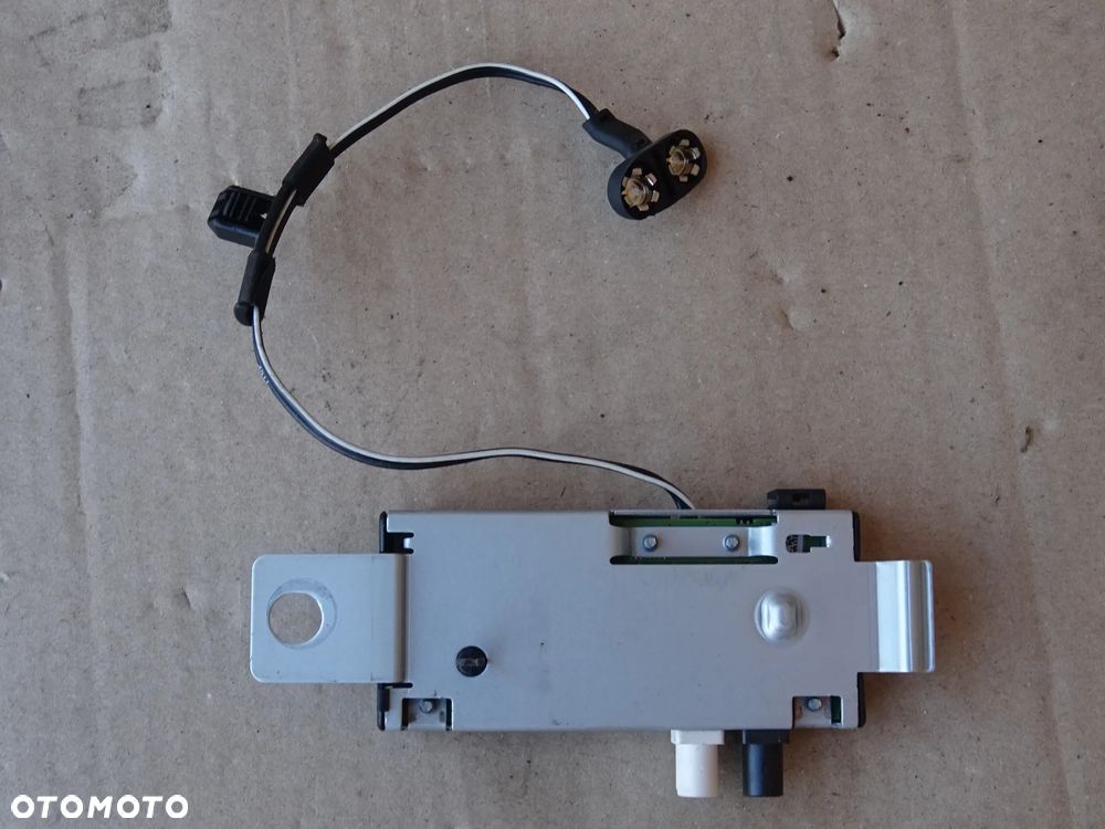 OPEL INSIGNIA ASTRA J ZAFIRA C MOKKA MODUŁ WZMACNIACZ ANTENOWY SYGNAŁU ANTENY GPS - 12