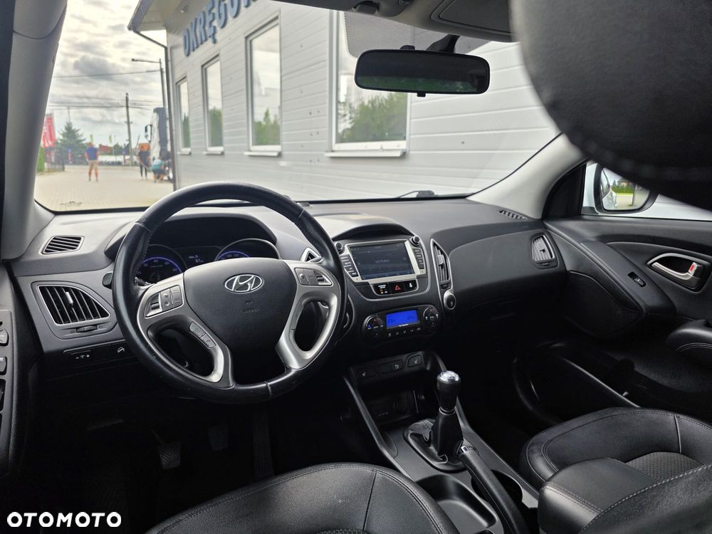Hyundai ix35 2.0 2WD Style - 19