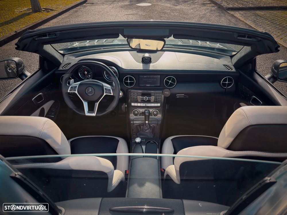 Mercedes-Benz SLK 55 AMG Standard - 27