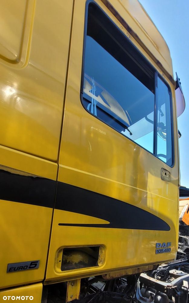 DRZWI KABINY PRAWE GOŁE DAF XF 105 EURO 5 - 1