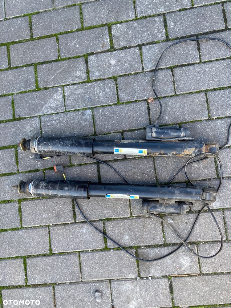 Amortyzatory Bilstein Airmatic Mercedes CLS W219 tył lewy prawy