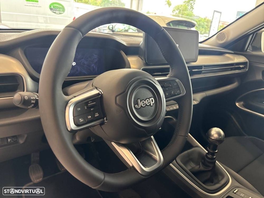 Jeep Avenger 1.2 GSE T3 Summit - 12