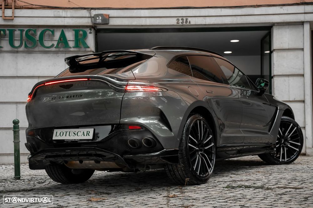 Aston Martin DBX 707 - 6