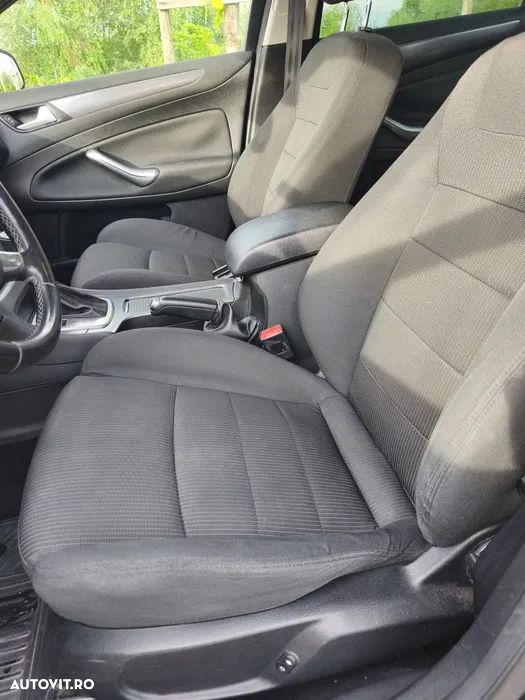 Ford Mondeo 2.0 TDCi Powershift Business Class - 6