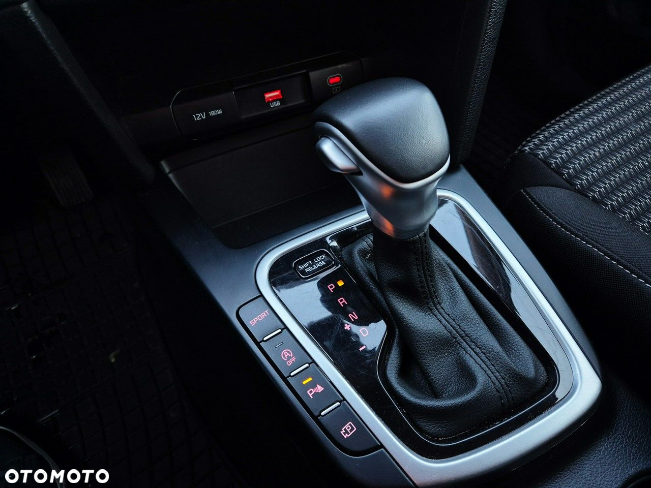 Kia Ceed - 25
