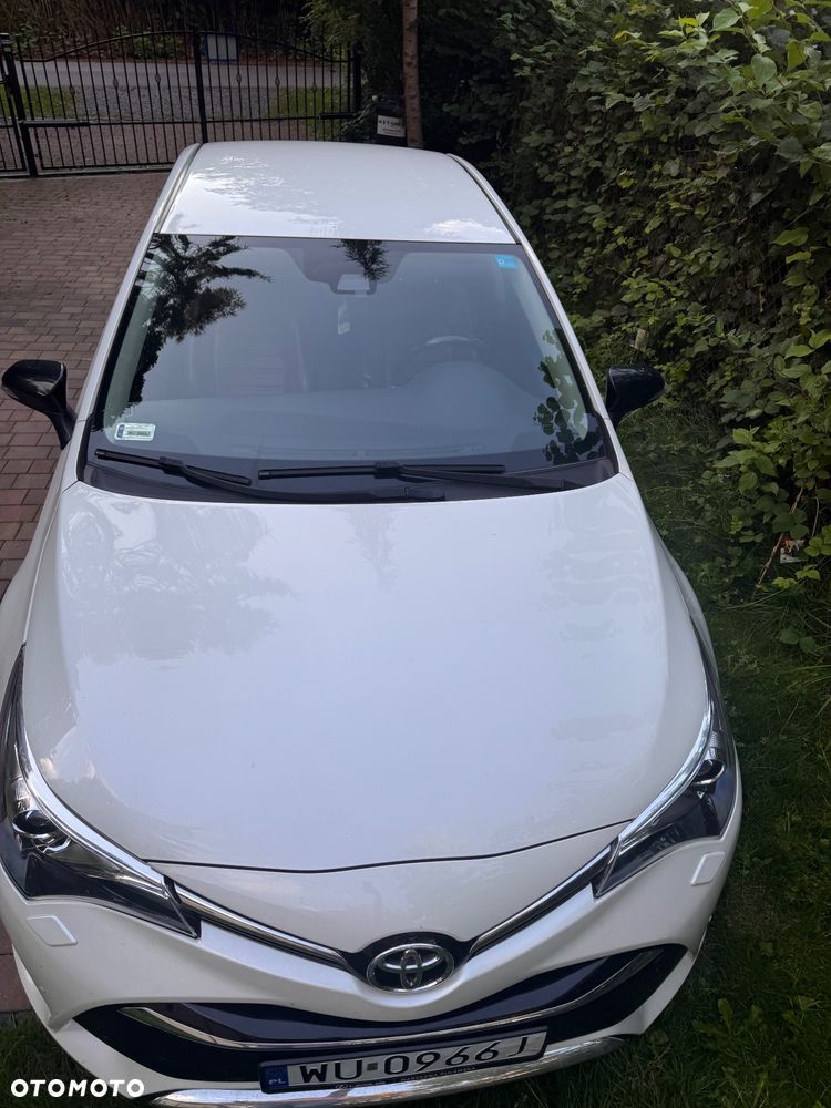 Toyota Avensis 2.0 Selection MS - 3