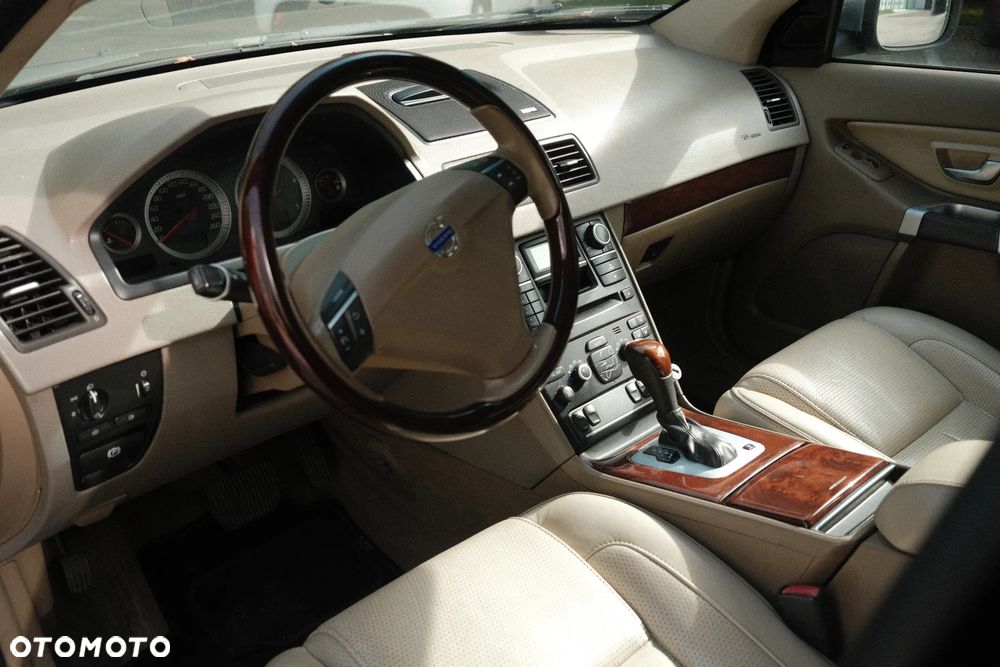 Volvo XC 90 D5 AWD Executive - 7