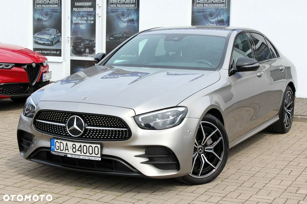Mercedes-Benz Klasa E 220 d 4Matic 9G-TRONIC AMG Line - 4