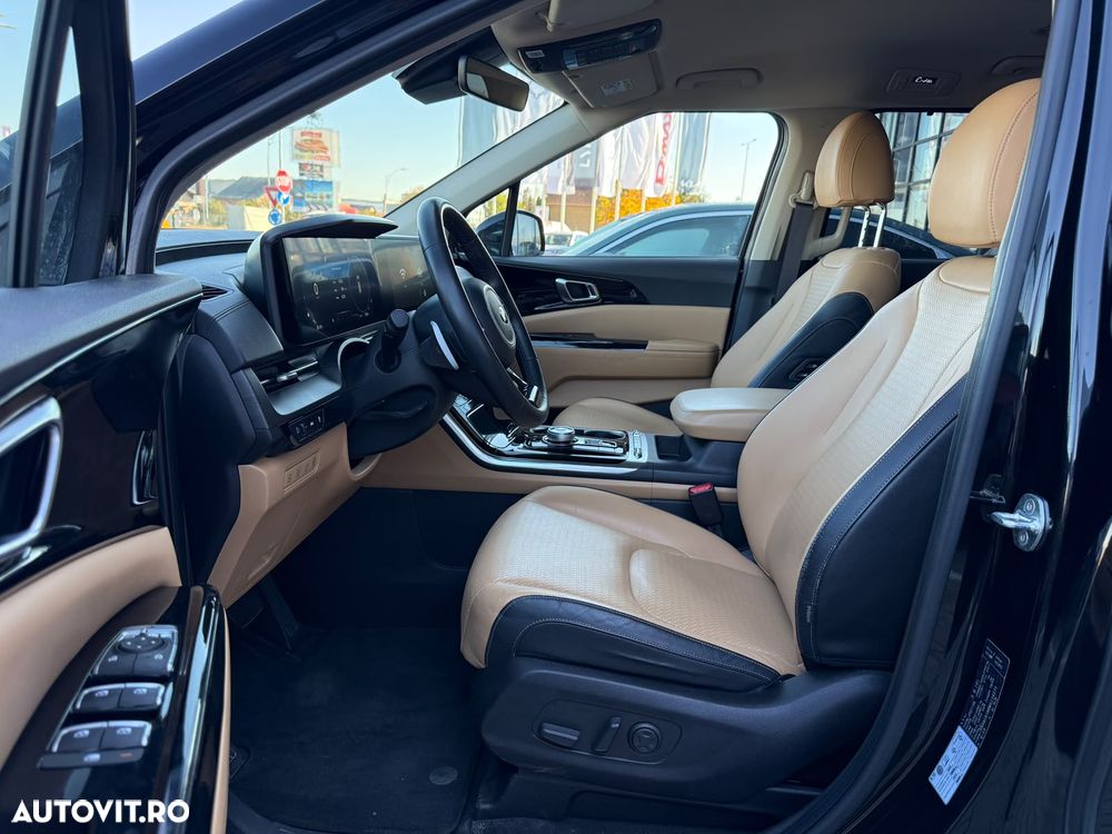 Kia Carnival - 7