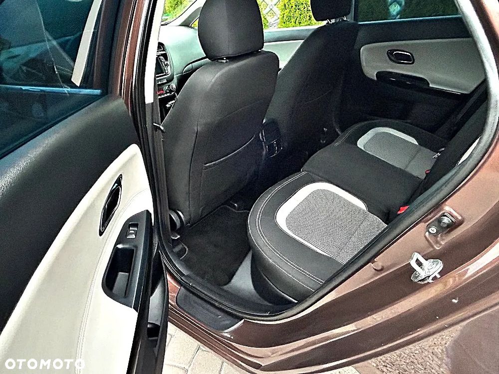 Kia Ceed - 25