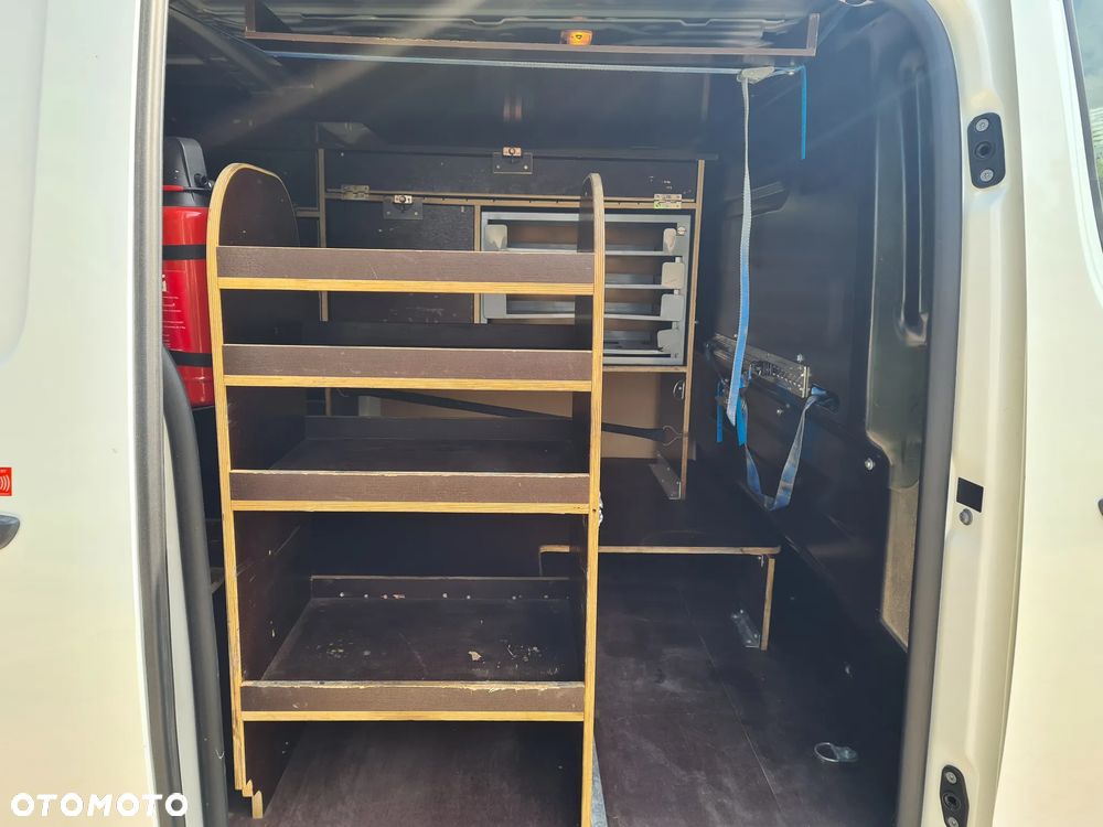 Opel Vivaro - 12