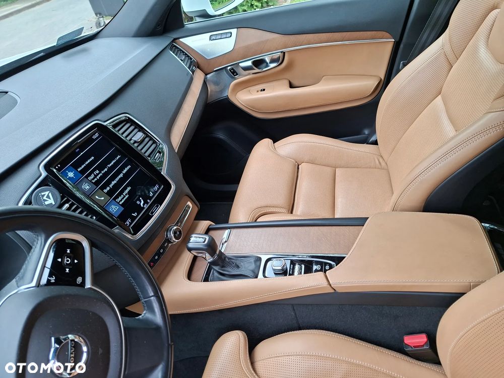 Volvo XC 90 D5 AWD Inscription 7os - 16