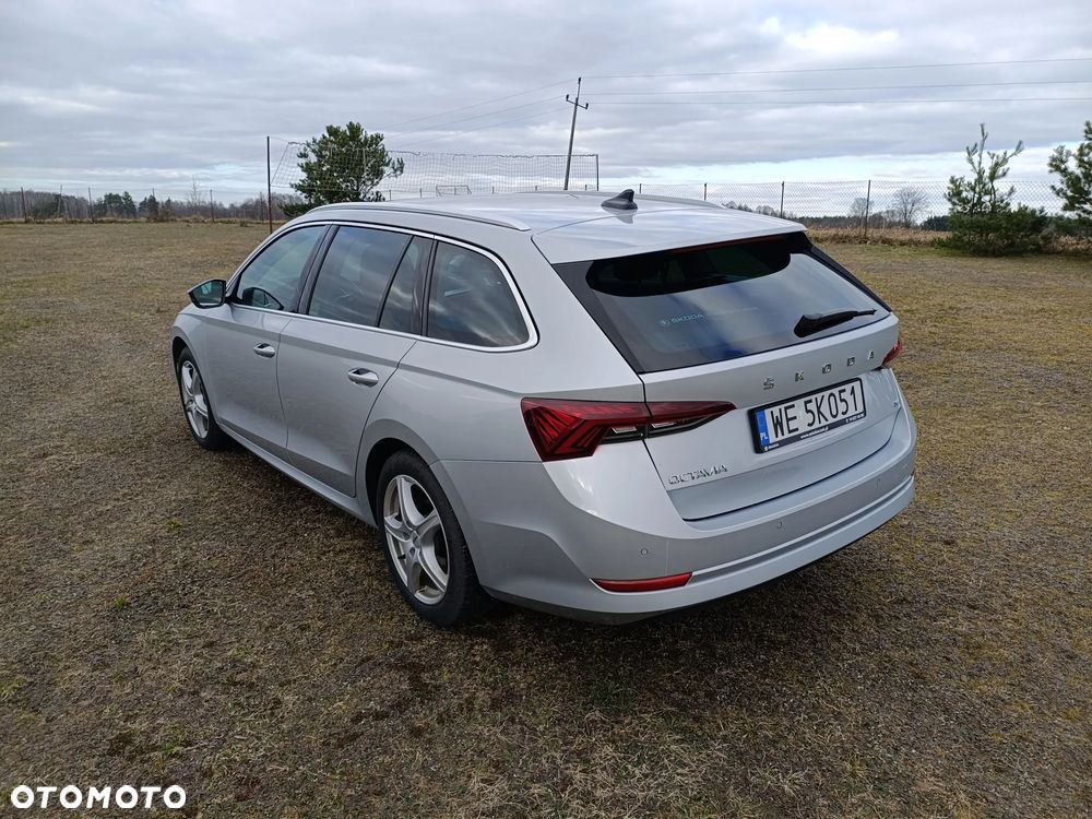 Skoda Octavia 2.0 TSI 4x4 Style DSG - 6