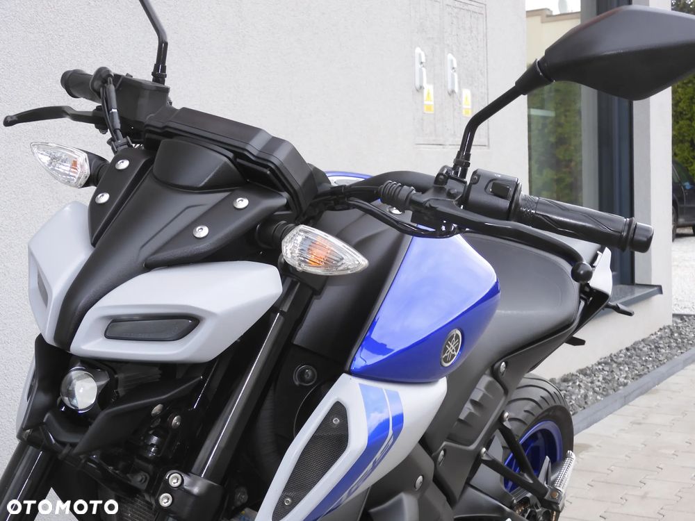 Yamaha MT - 24