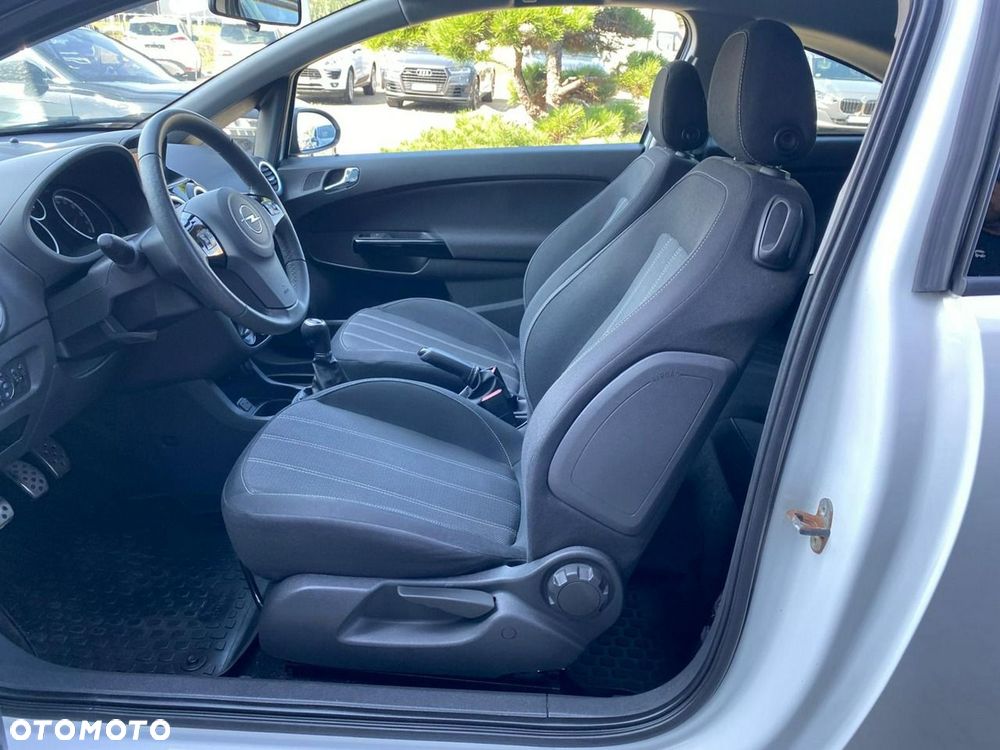 Opel Corsa - 10
