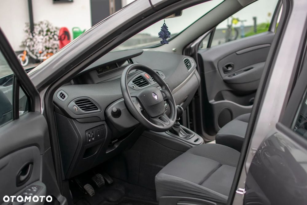 Renault Scenic - 28