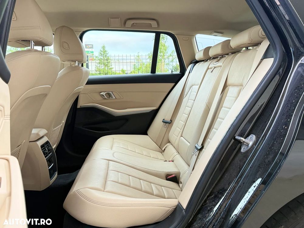 BMW Seria 3 330e Aut. Advantage - 15
