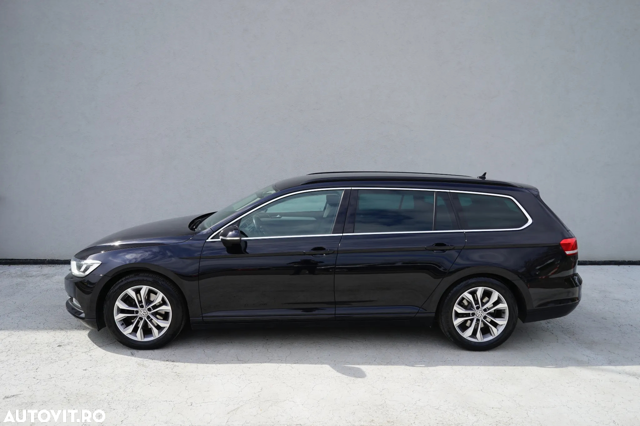 Volkswagen Passat Variant 2.0 TDI DSG Comfortline - 3