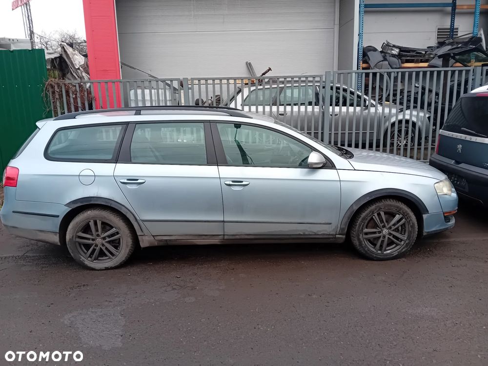 *VOLKSWAGEN PASSAT B6* Samochód na części - 2