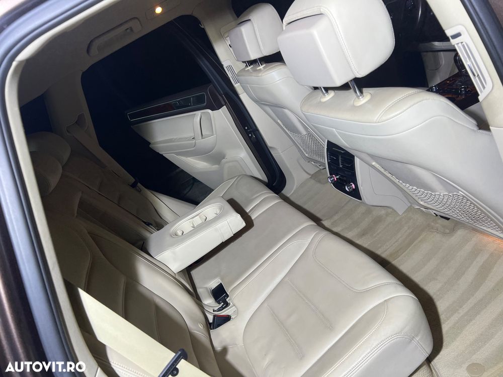 Volkswagen Touareg - 10