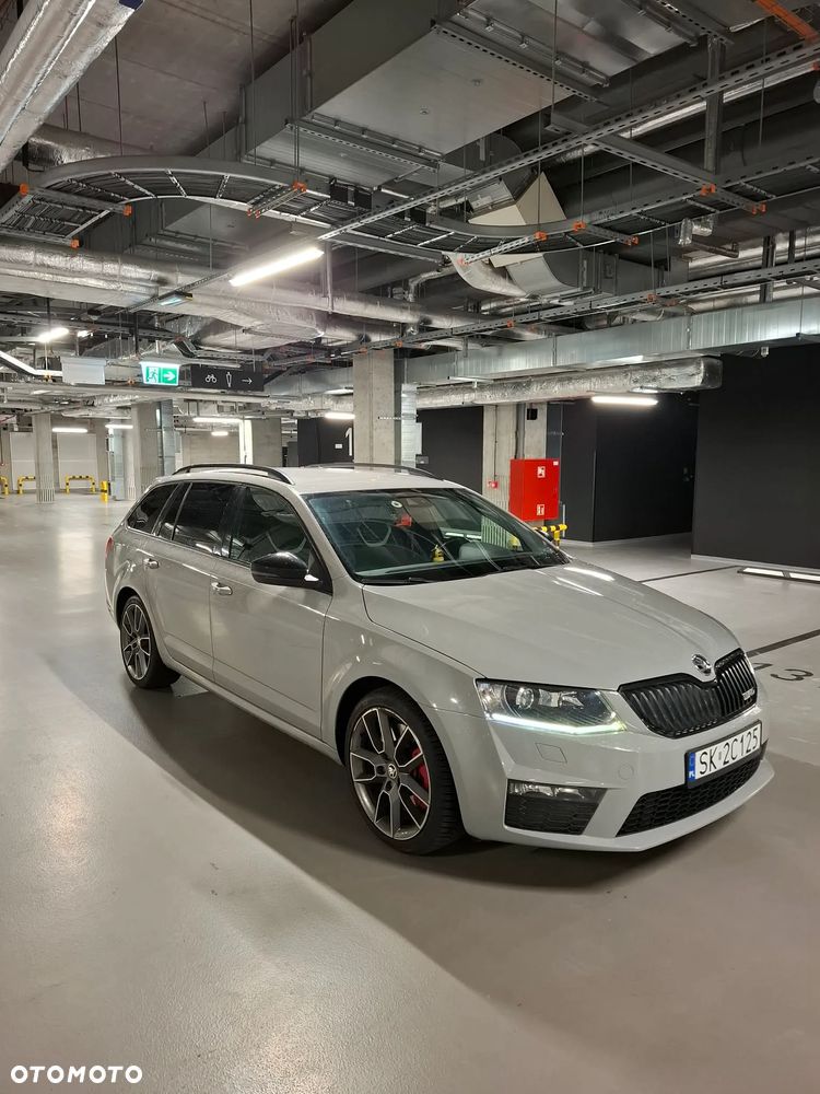 Skoda Octavia 2.0 TSI RS DSG - 2