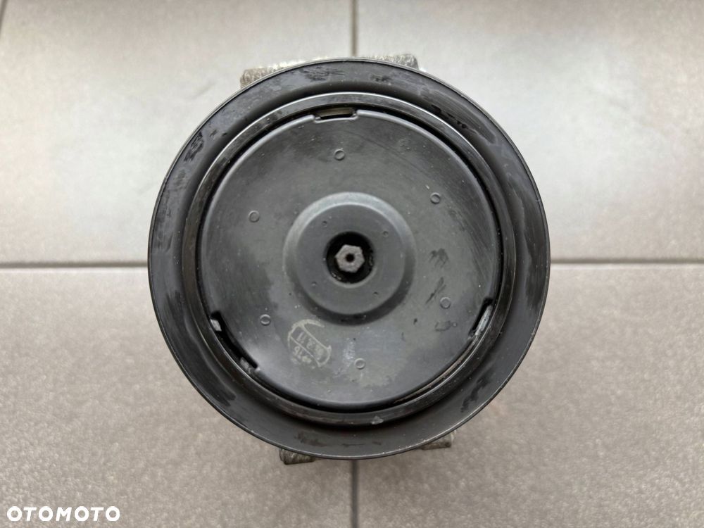 KOMPRESOR KLIMATYZACJI VW AUDI SKODA 8J0260805 - 3