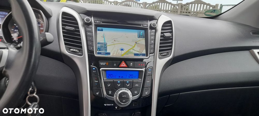 Hyundai i30 i30cw 1.4 Fifa World Cup Edition - 10