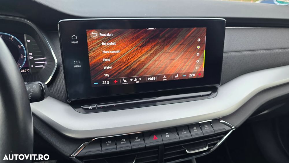 Skoda Octavia 2.0 TDI STYLE DSG - 34