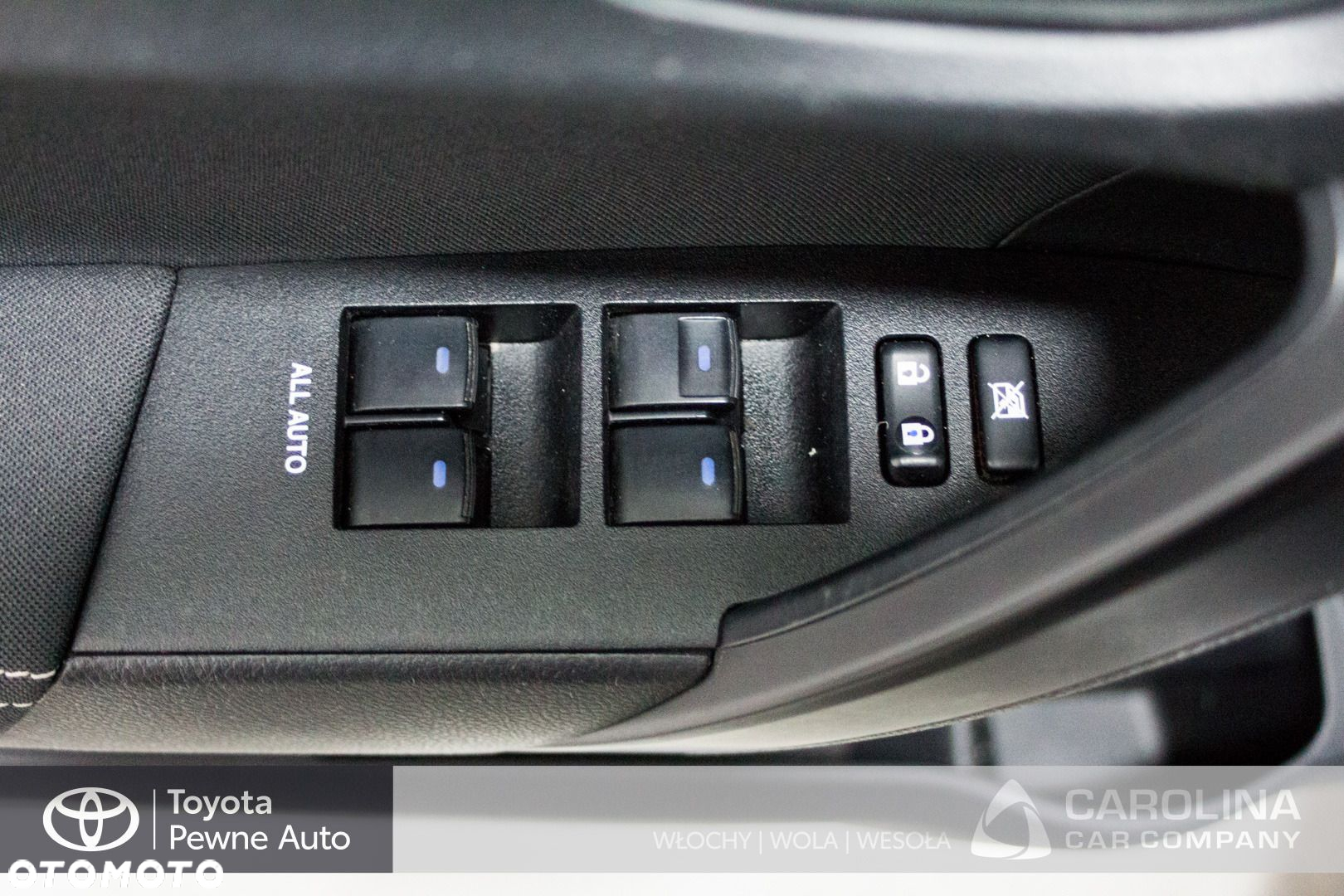 Toyota Corolla - 10