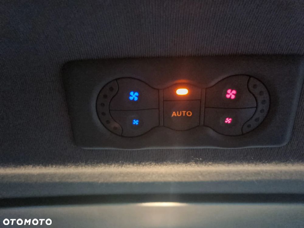 Renault Trafic Passenger Pack Clim - 12