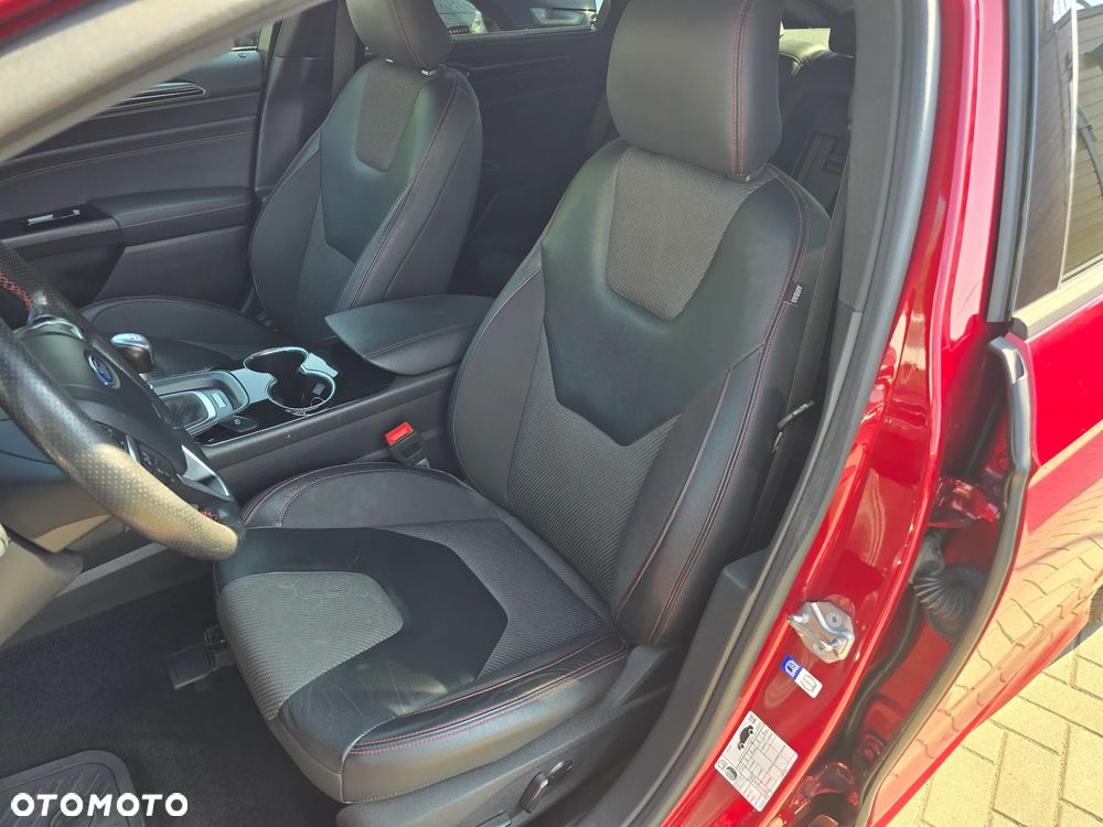Ford Mondeo - 12
