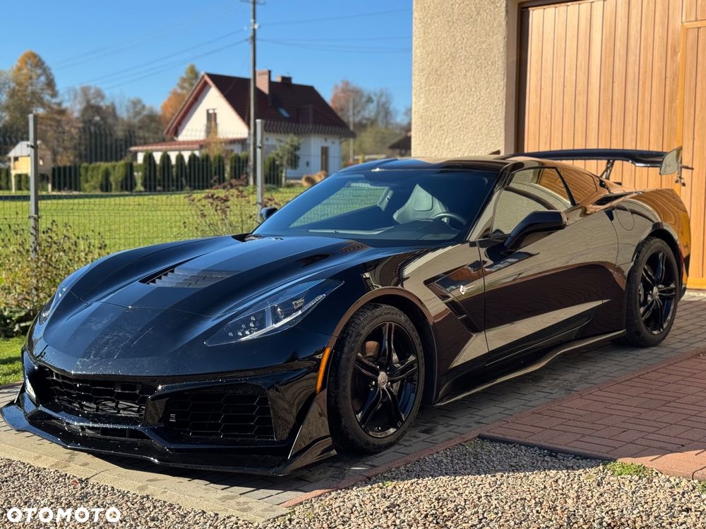 Chevrolet Corvette - 2