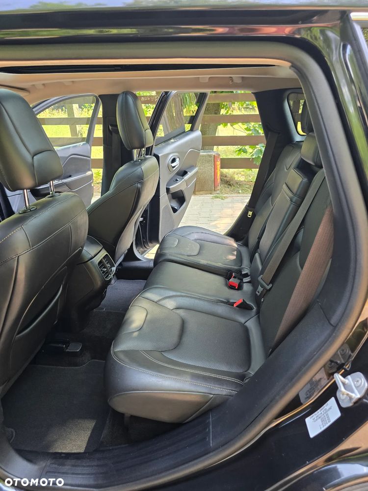 Jeep Cherokee 2.0 MJD Active Drive II Limited - 25