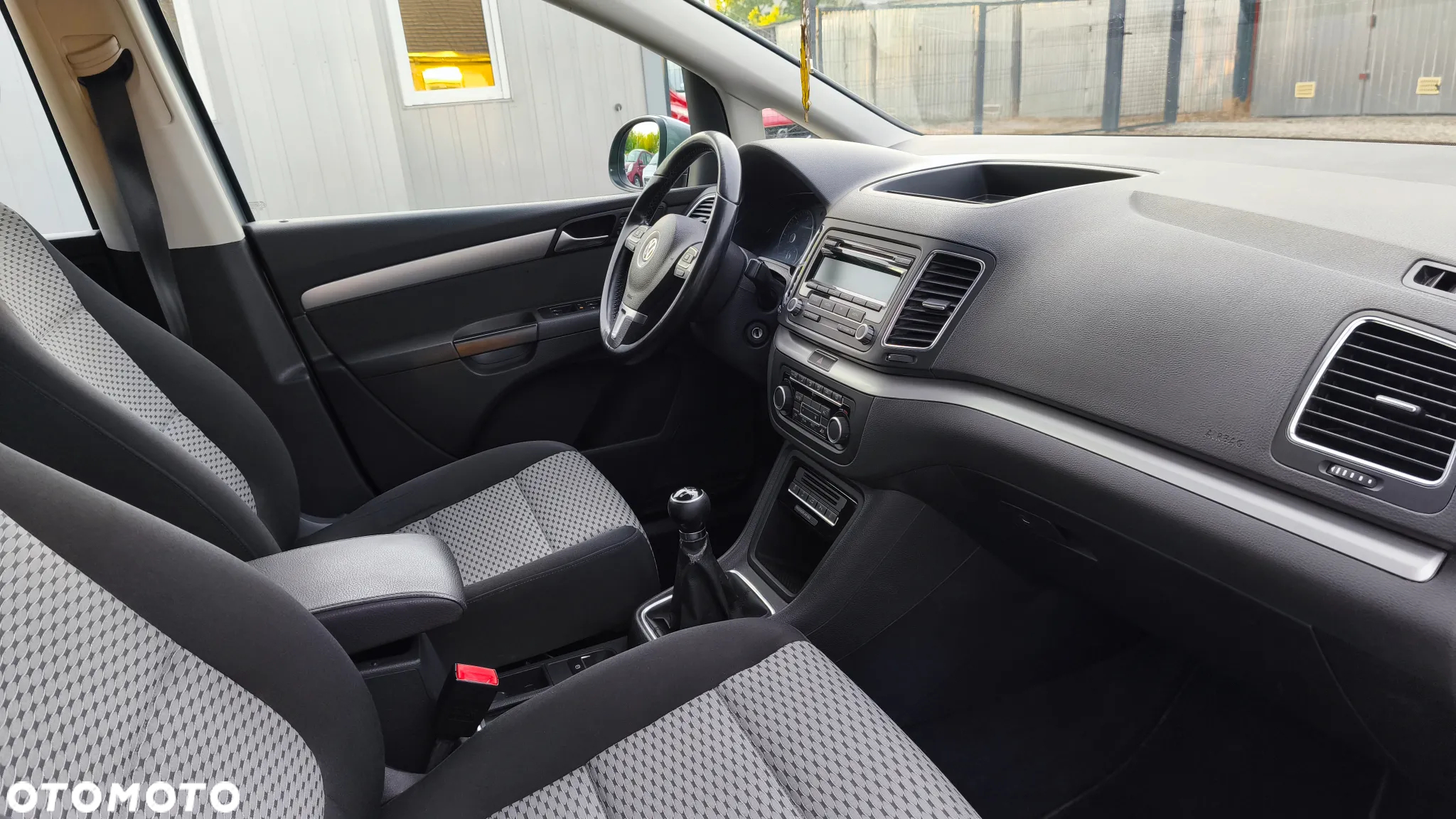 Volkswagen Sharan 2.0 TDI Trendline - 24