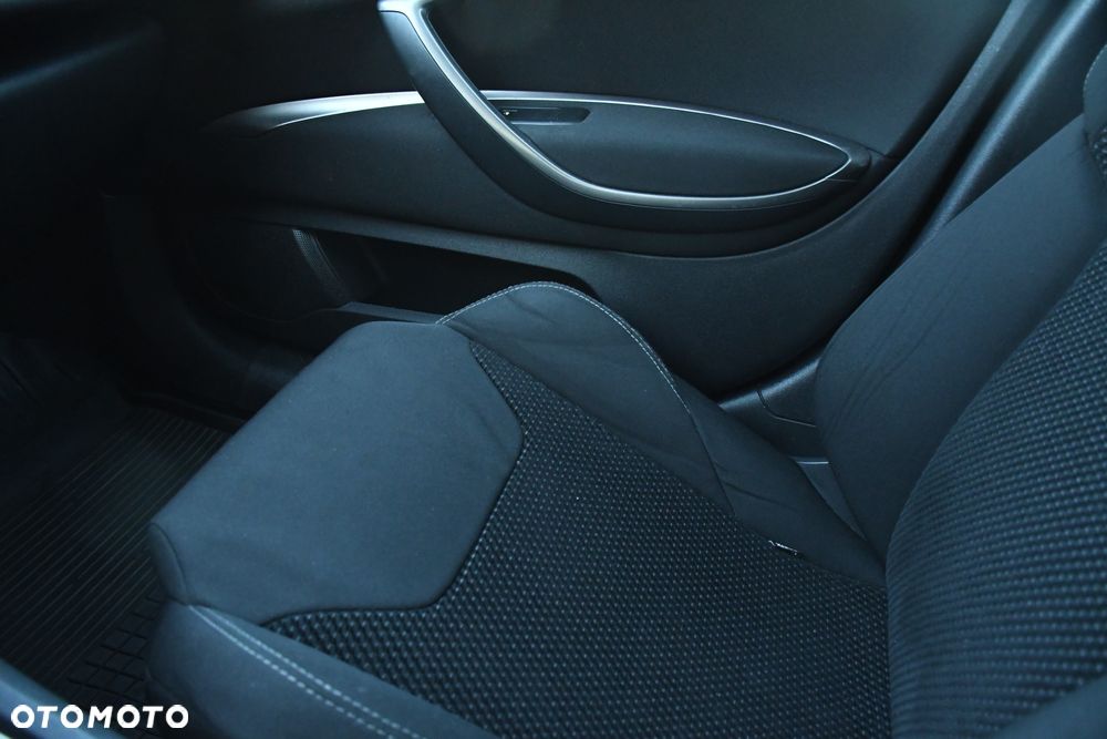 Citroën C5 1.6 HDi Attraction - 20