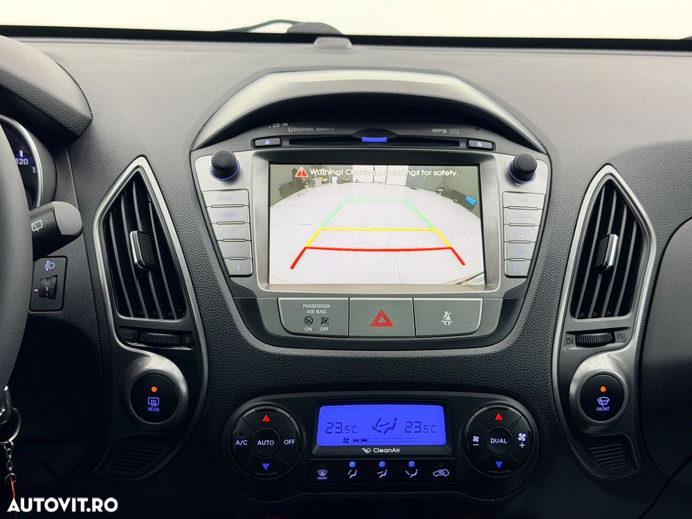 Hyundai ix35 1.7 CRDI 2WD Fifa World Cup Edition - 30