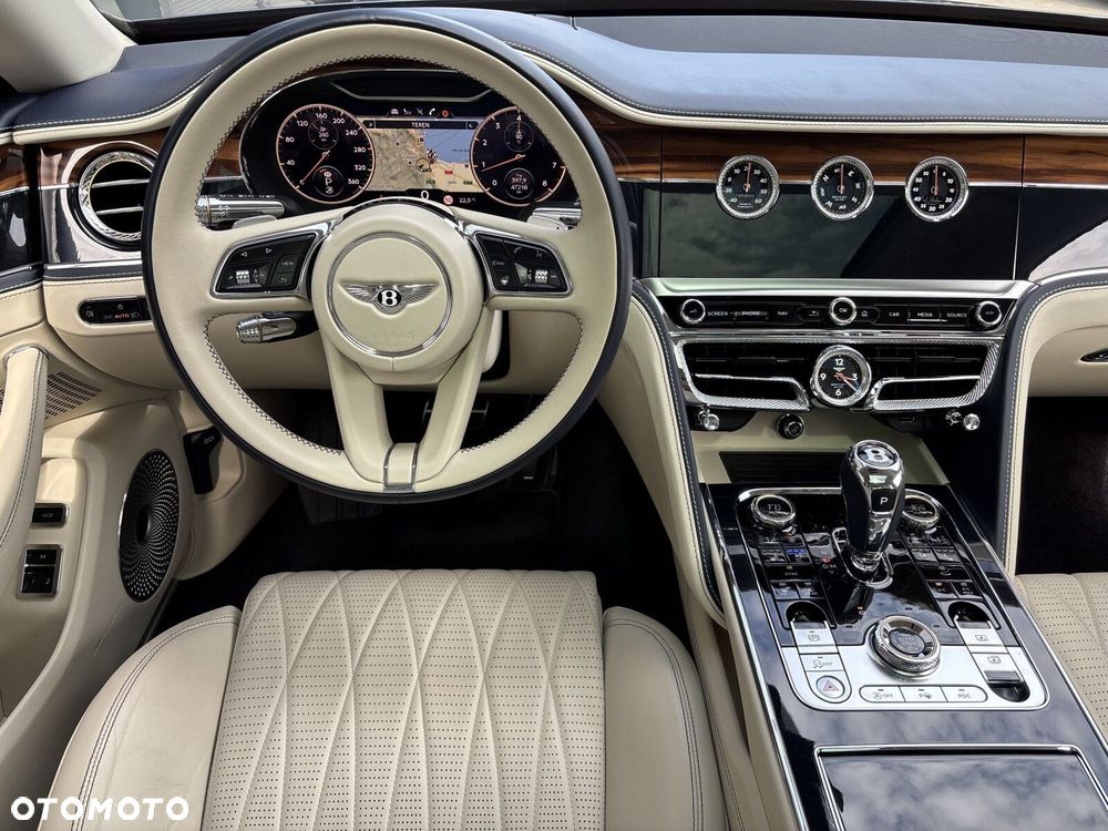 Bentley Flying Spur - 11