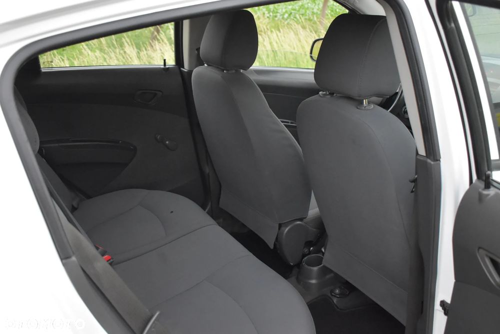 Chevrolet Spark - 19