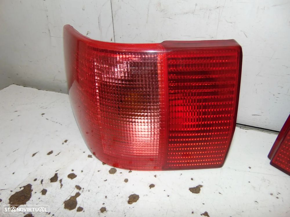 Audi A4/80 farolins - 3